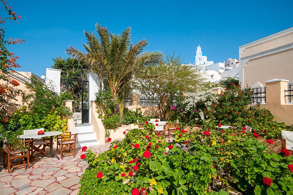 Donna's House Santorini Hotel Pýrgos Esterno foto