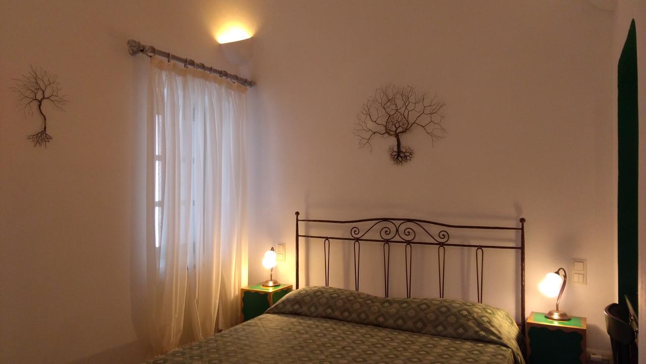 Donna's House Santorini Hotel Pýrgos Esterno foto